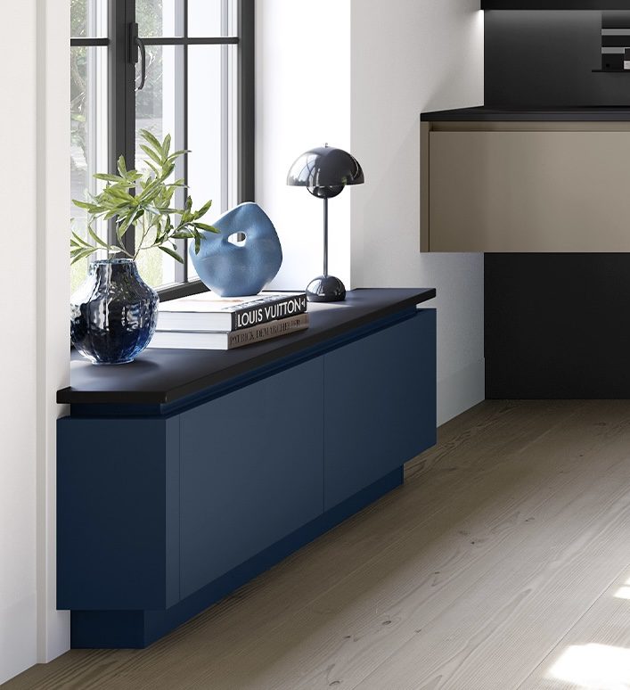 buffet-bleu-ocean-luxe-sophistique-couleur-profonde-design-élégant-rangement-spacieux-KuchenArt
