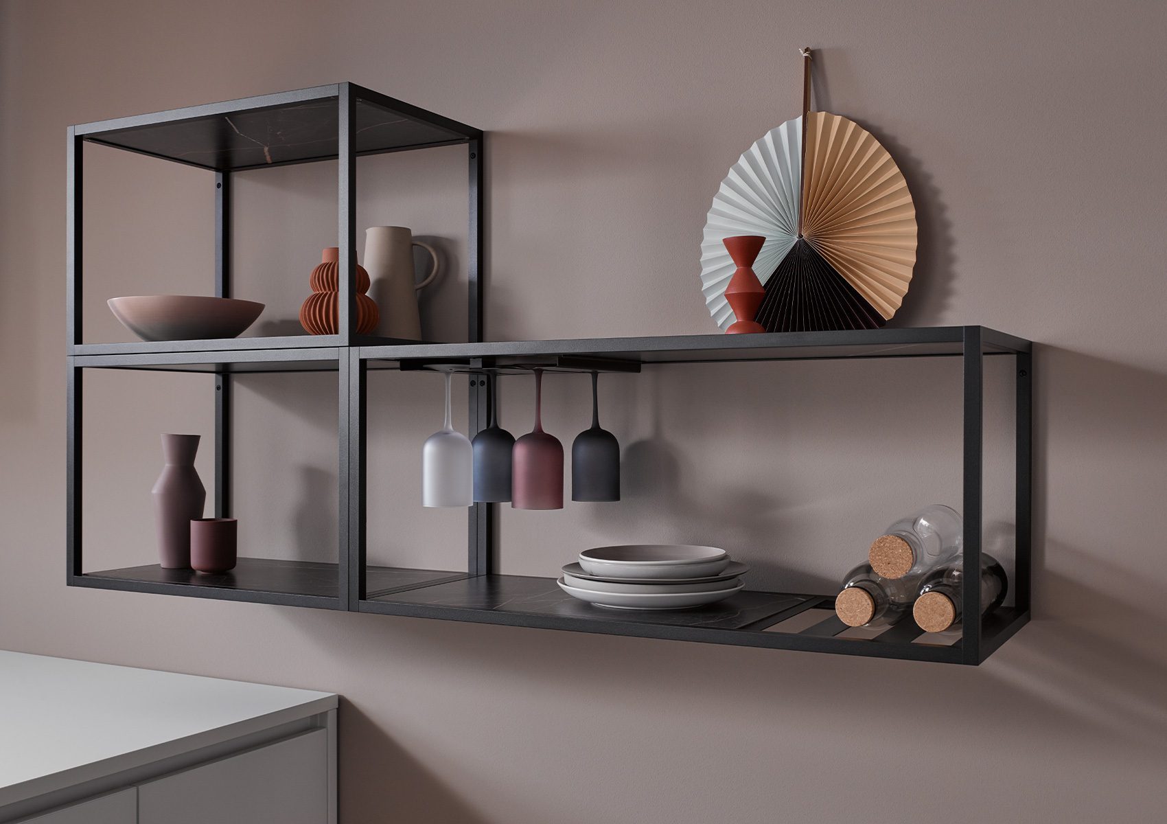 Cuisine-moderne-étagère-murale-collection-concept-130-Kuchenart-MURANO-BRILLANT-GL-blanc-cristal