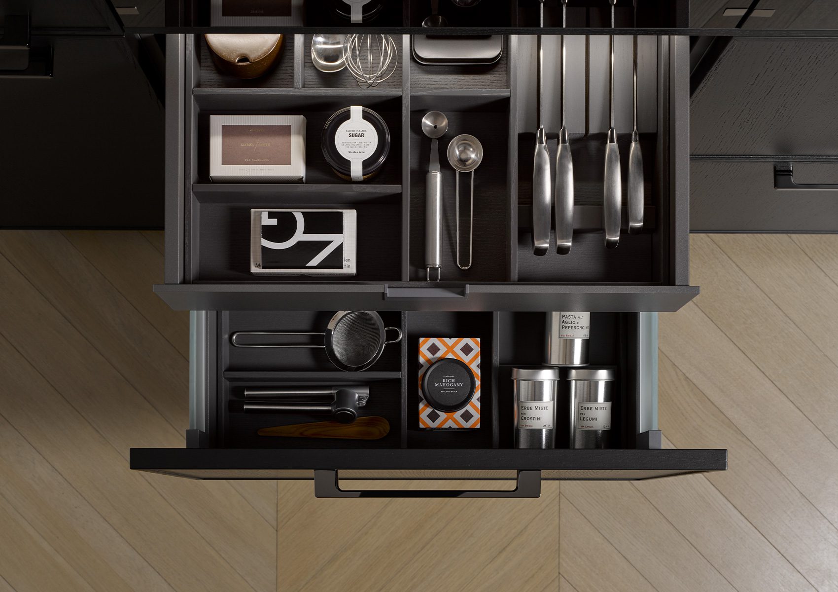Cuisine_contemporaine_façades_bois_véritable