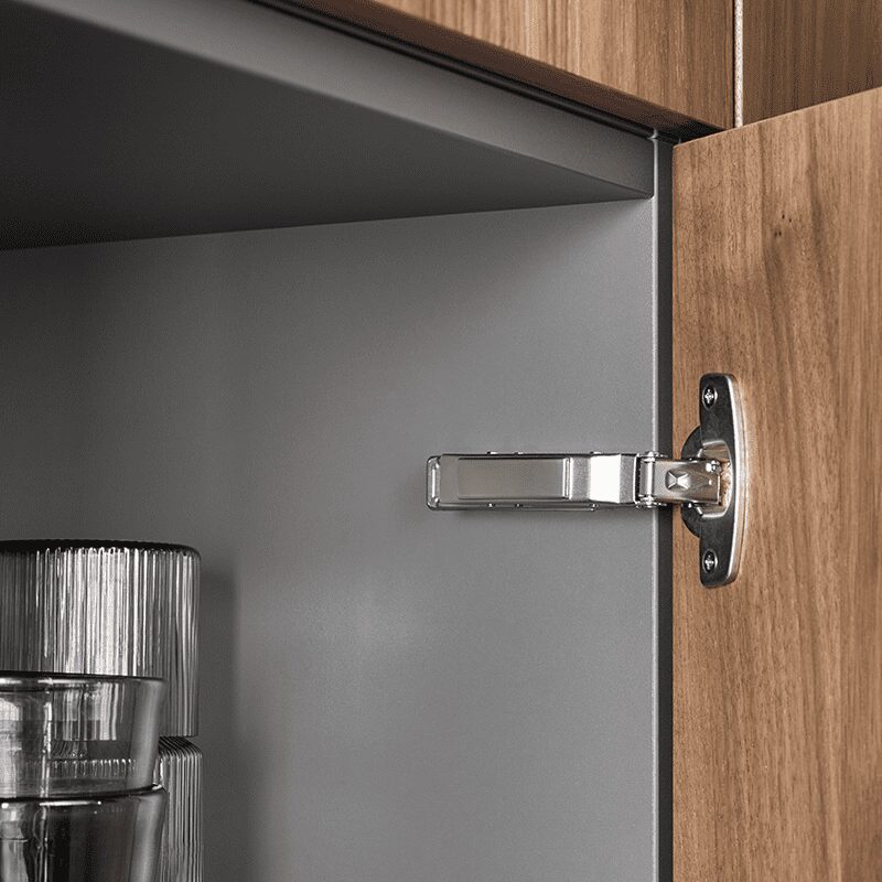 cuisine-bois-noyer-elegant-collection-systemat-KuchenArt-AV-6082-gl