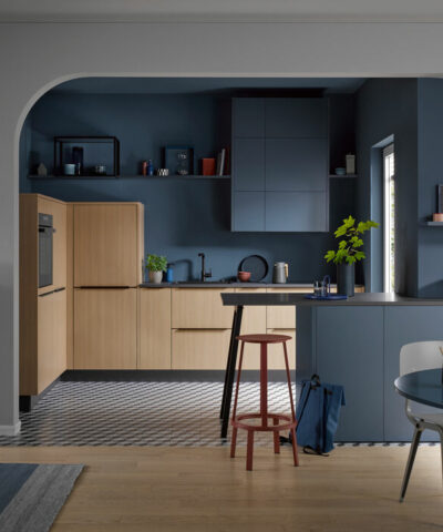 Cuisine SCALA LINEA Bleu Foncé et Chêne Naturel | Élégance et Sérénité