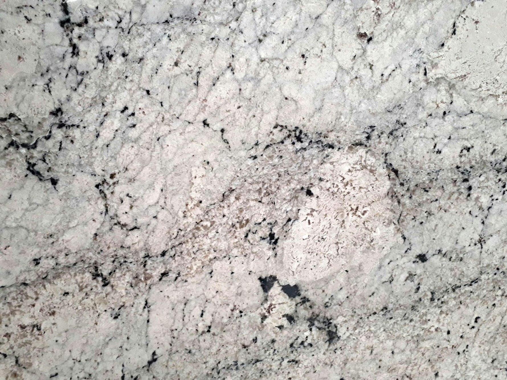 Plan_de_travail_granit_white_lava_Cuisine_Classique_Kuchen_Art