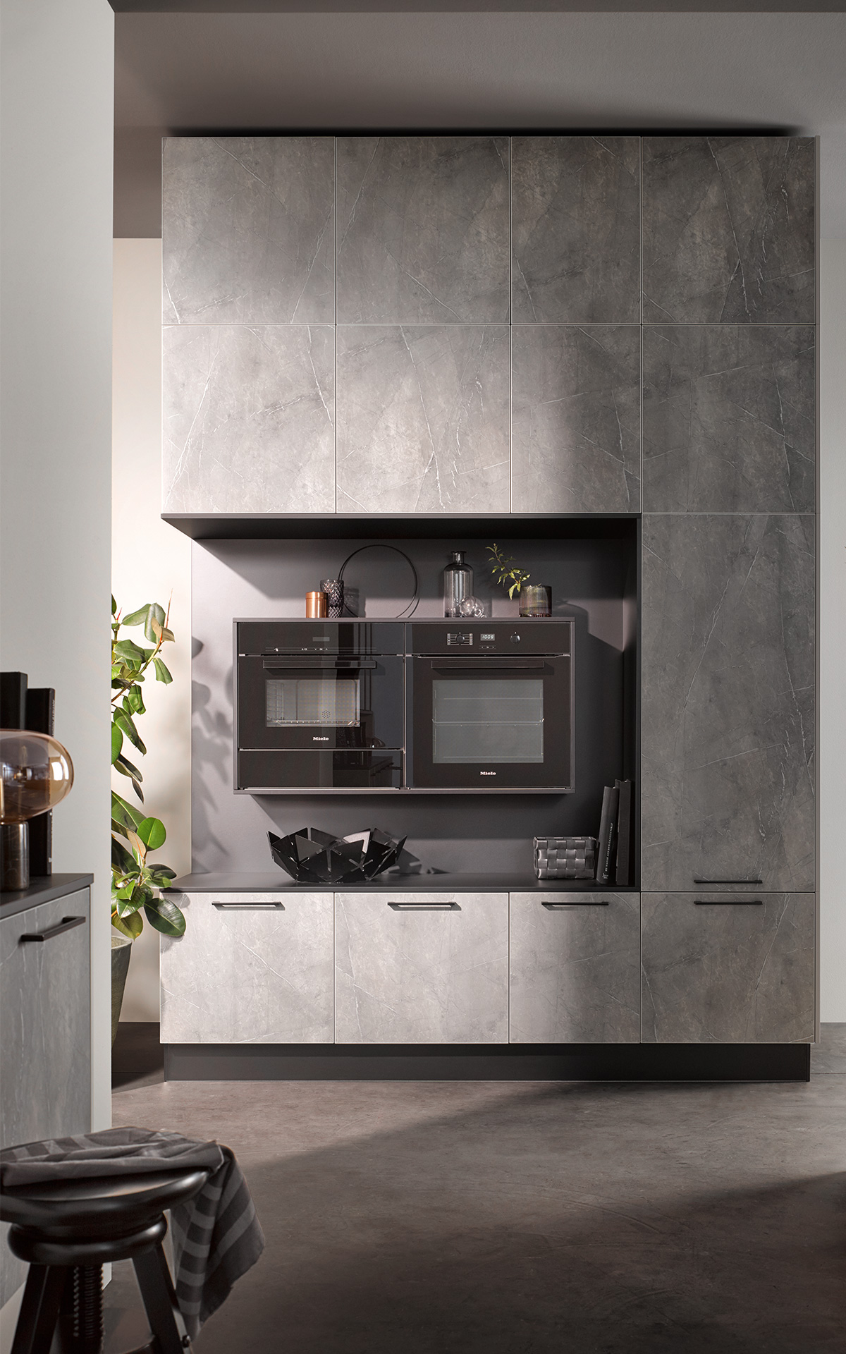 cuisine_raffinee_marbre_gris_surface_durable_kuchen_art