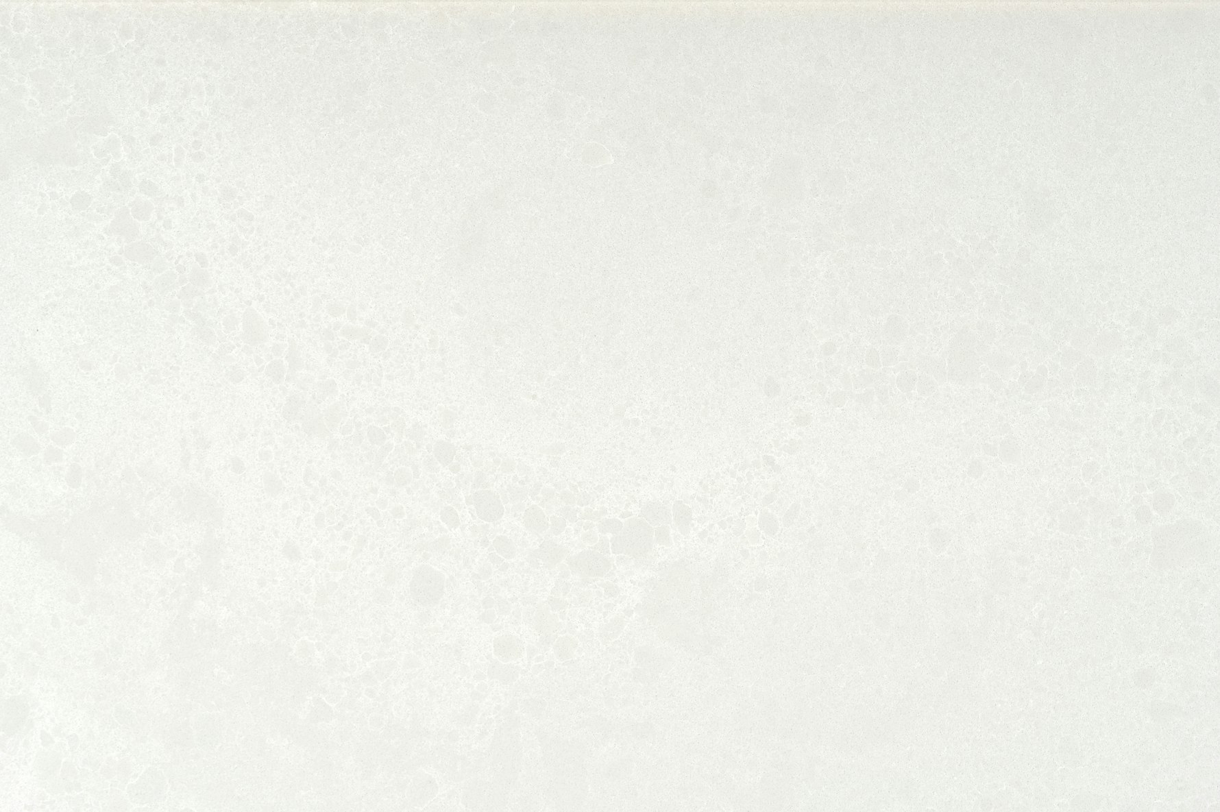 plan_de_travail_quartz_soft_beige_subtle_marbling_detail_close_up_kuchen_art